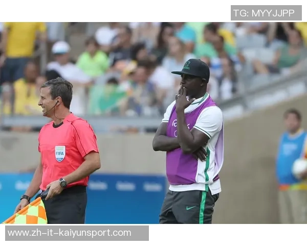 足球教练因操控比赛被判刑引发社会热议与反思